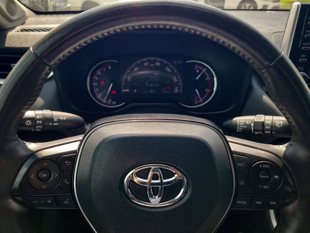 2019 Silver Sky Metallic Toyota RAV4 Limited FWD SUV