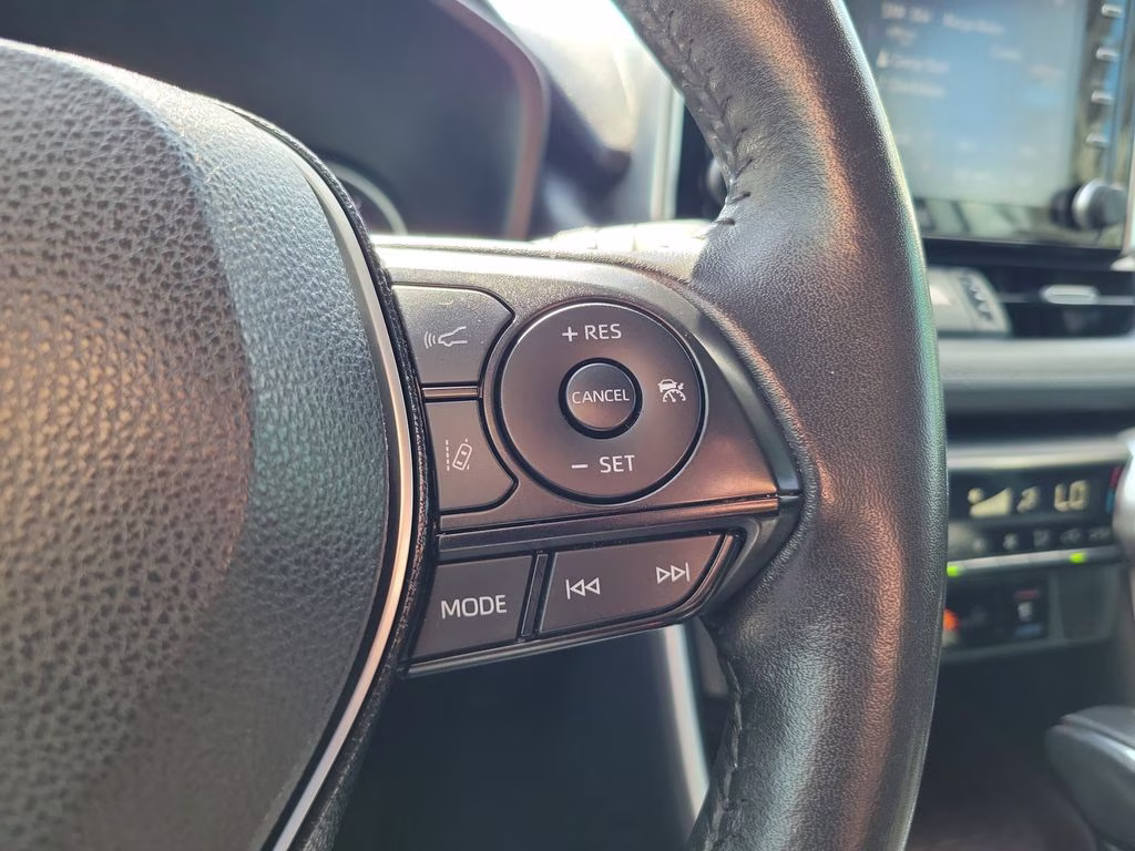 2019 Silver Sky Metallic Toyota RAV4 Limited FWD SUV