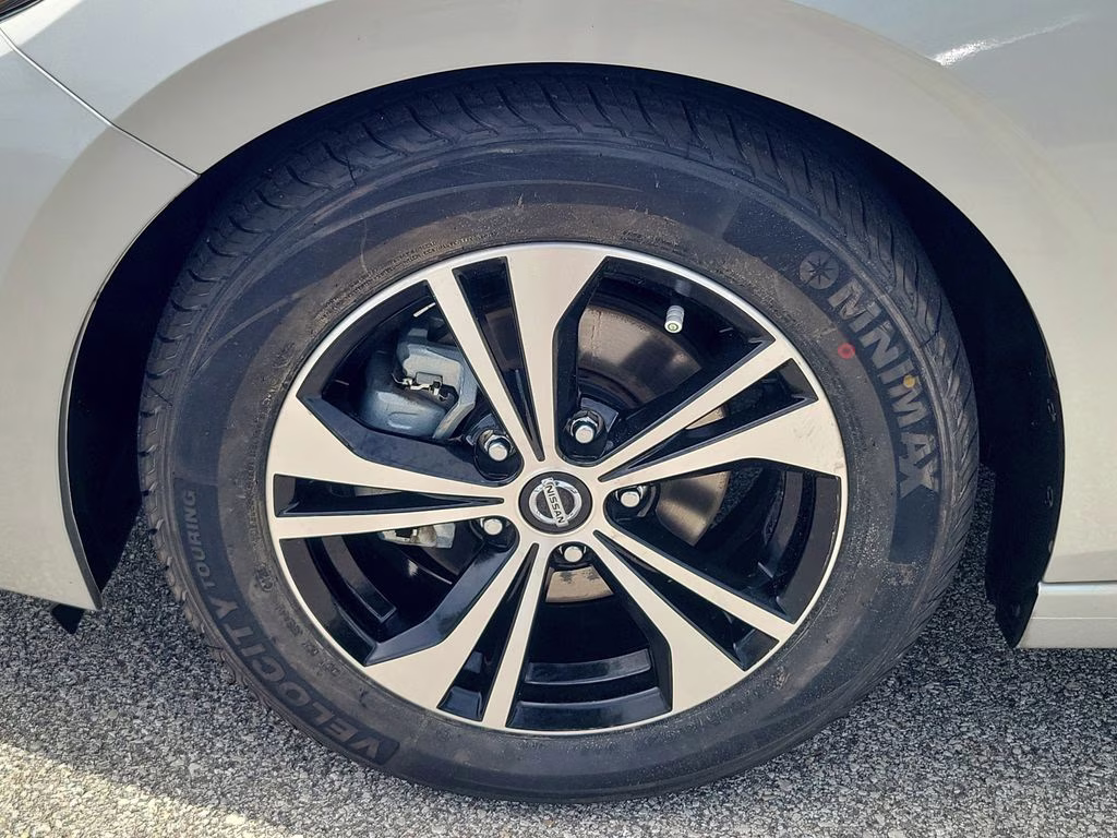 2023 Brilliant Silver Metallic Nissan Sentra SV FWD Sedan