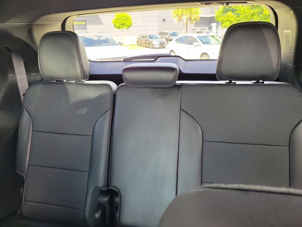 2025 Summit White Buick Enclave Preferred FWD SUV