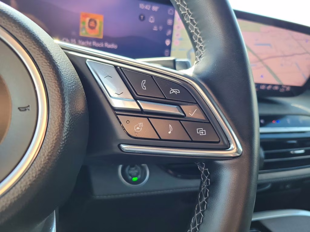 2025 Summit White Buick Enclave Preferred FWD SUV