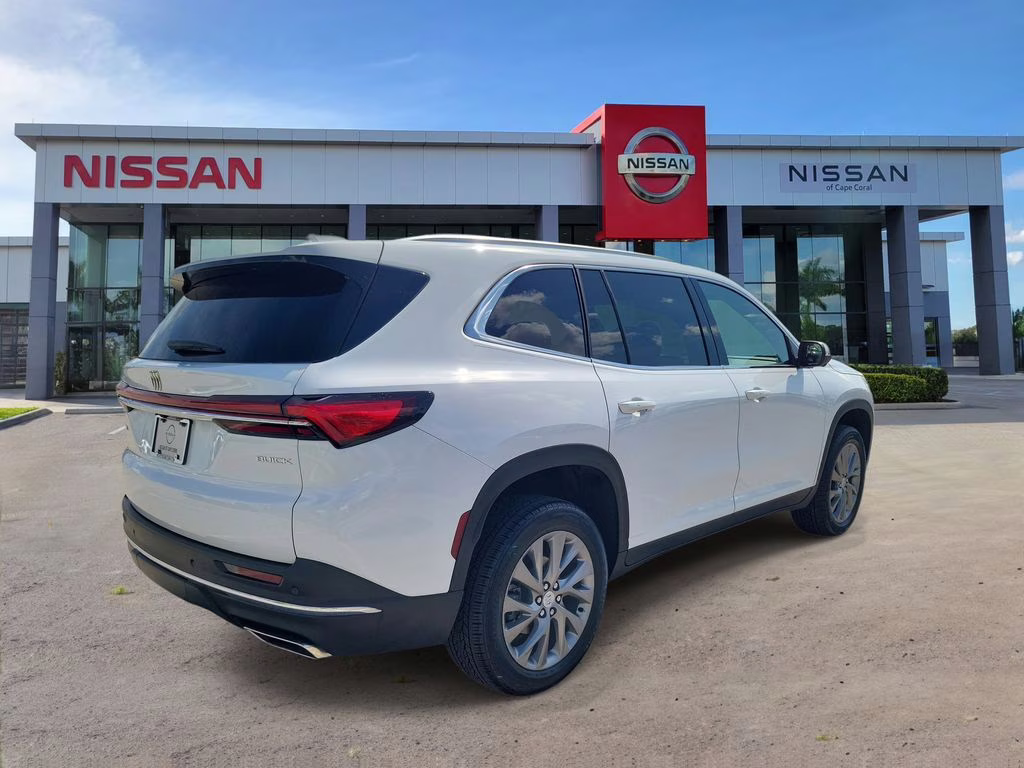 2025 Summit White Buick Enclave Preferred FWD SUV