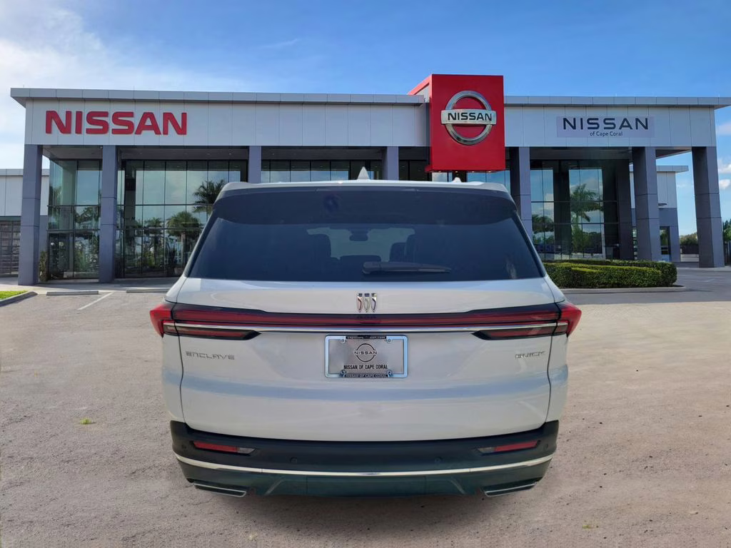 2025 Summit White Buick Enclave Preferred FWD SUV