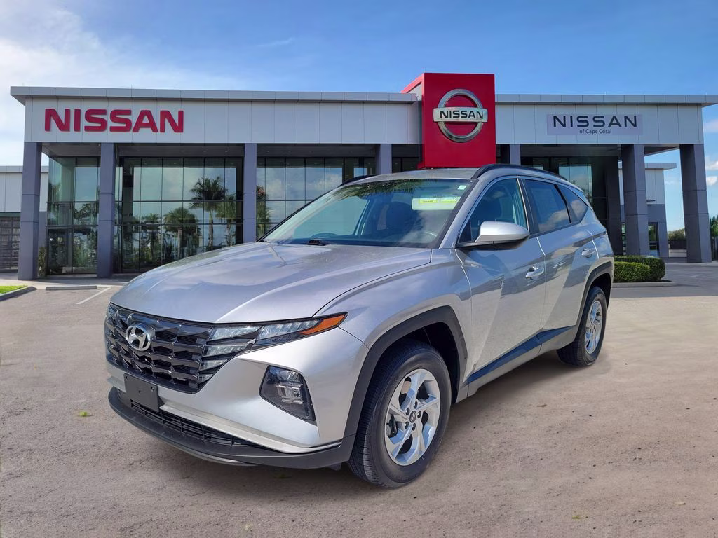 2024 Shimmering Silver Hyundai Tucson SEL AWD SUV