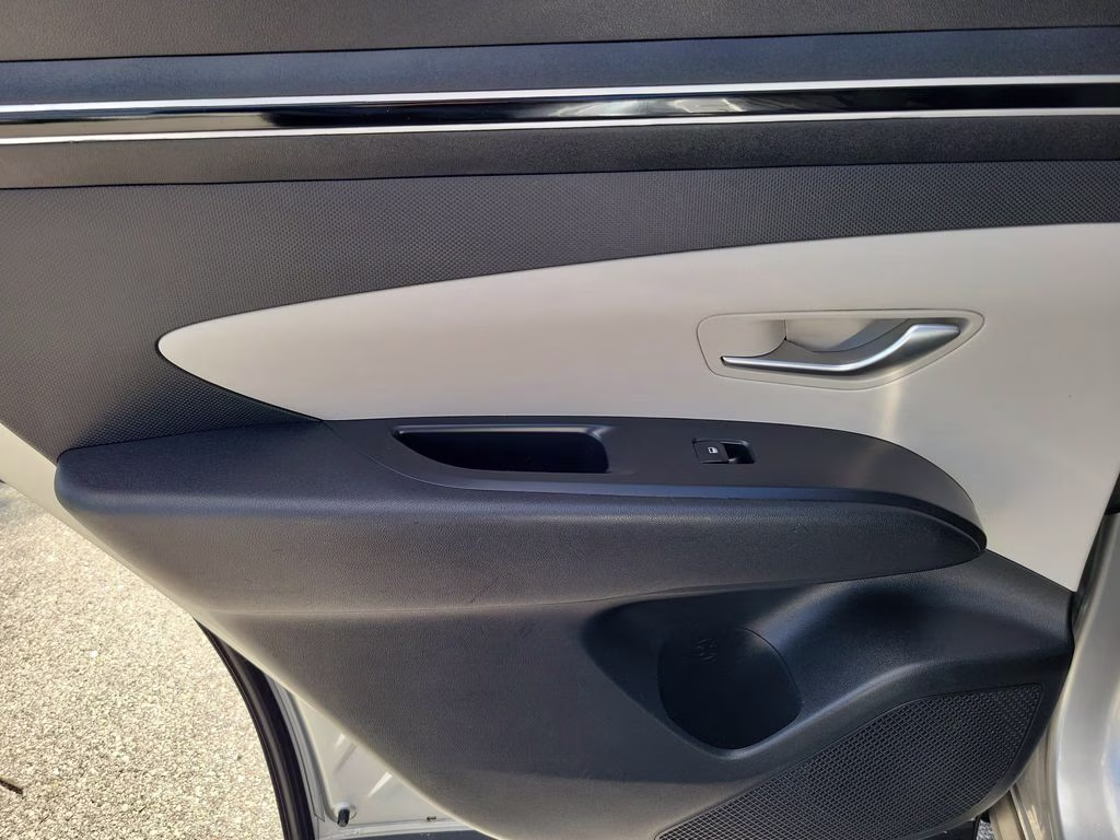 2024 Shimmering Silver Hyundai Tucson SEL AWD SUV