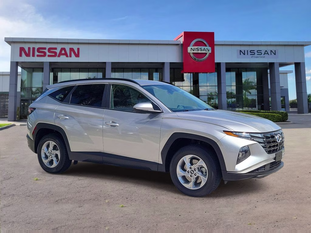 2024 Shimmering Silver Hyundai Tucson SEL AWD SUV