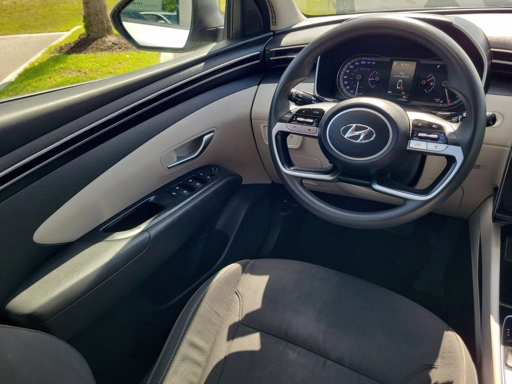 2024 Shimmering Silver Hyundai Tucson SEL AWD SUV