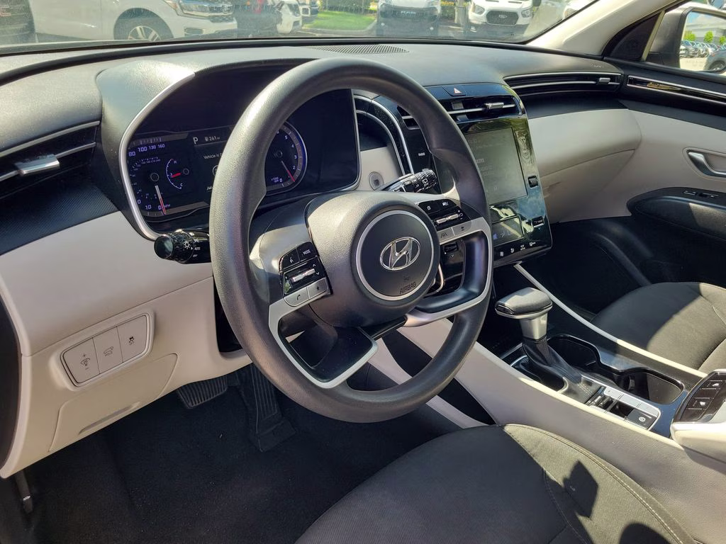 2024 Shimmering Silver Hyundai Tucson SEL AWD SUV