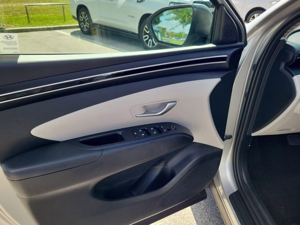 2024 Shimmering Silver Hyundai Tucson SEL AWD SUV