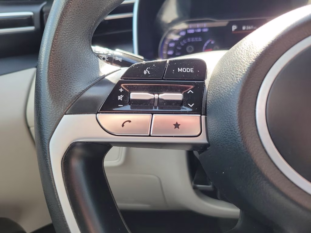 2024 Shimmering Silver Hyundai Tucson SEL AWD SUV