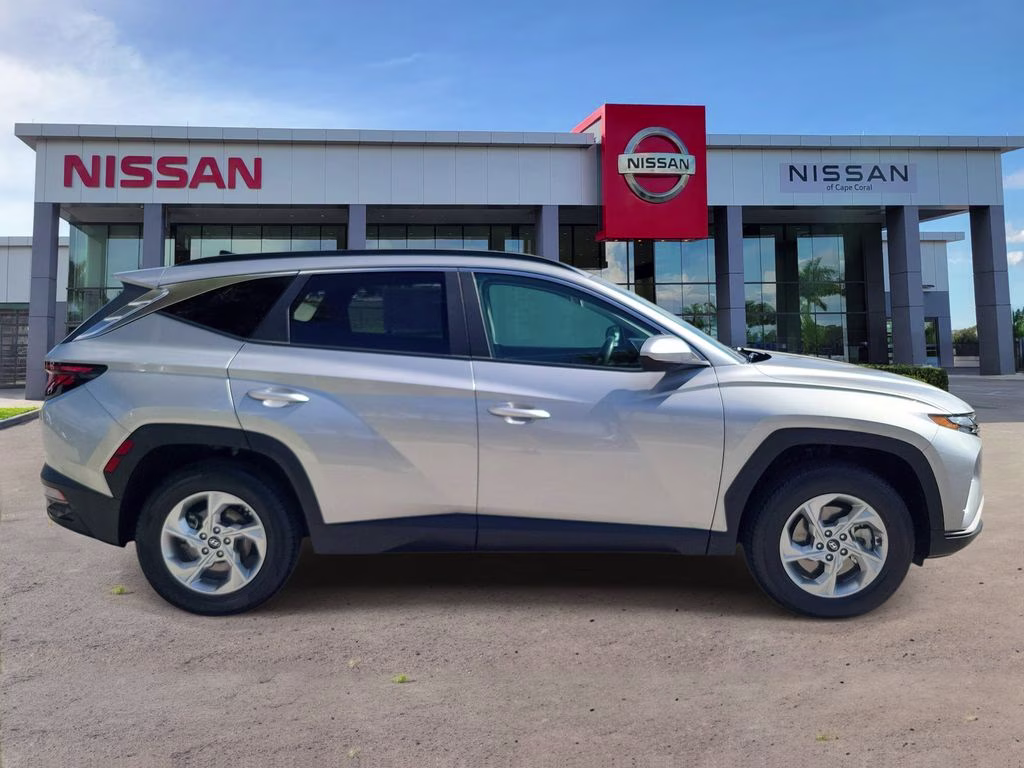 2024 Shimmering Silver Hyundai Tucson SEL AWD SUV
