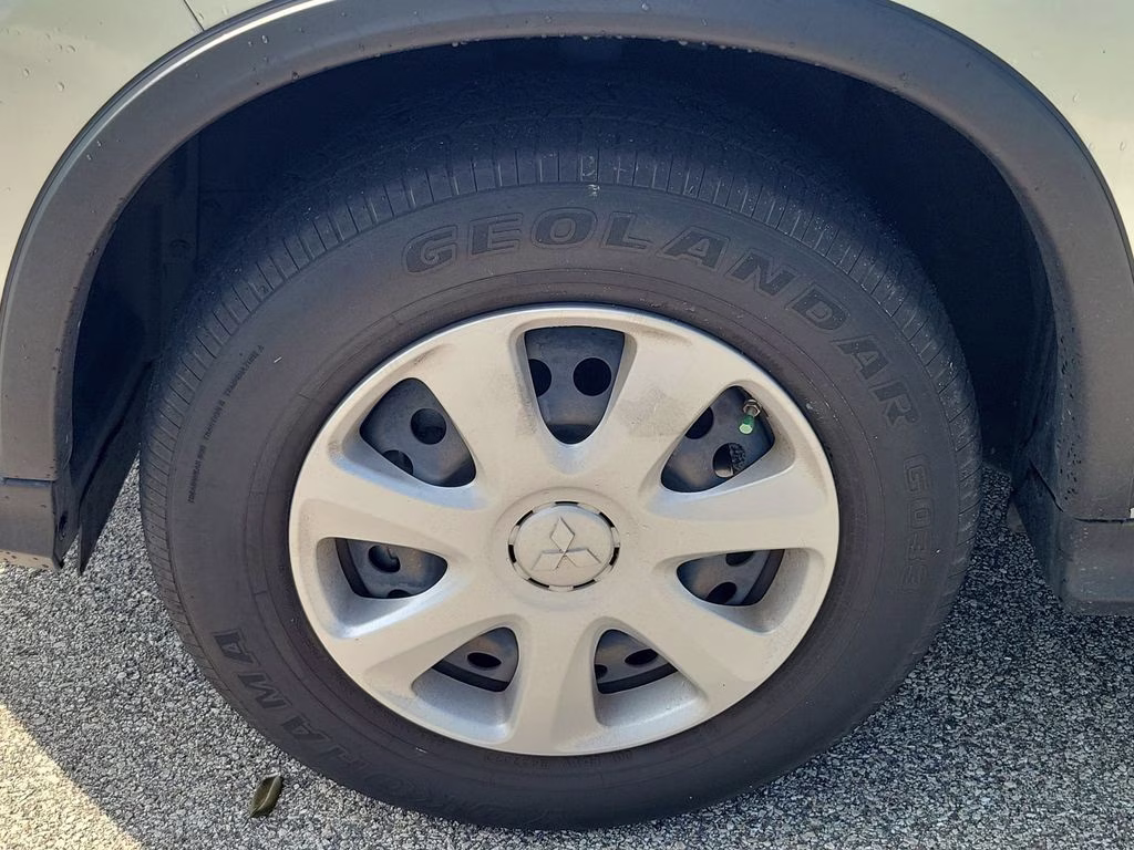 2022 Alloy Silver Metallic Mitsubishi Outlander Sport 2.0 S FWD SUV