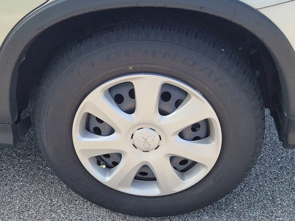 2022 Alloy Silver Metallic Mitsubishi Outlander Sport 2.0 S FWD SUV