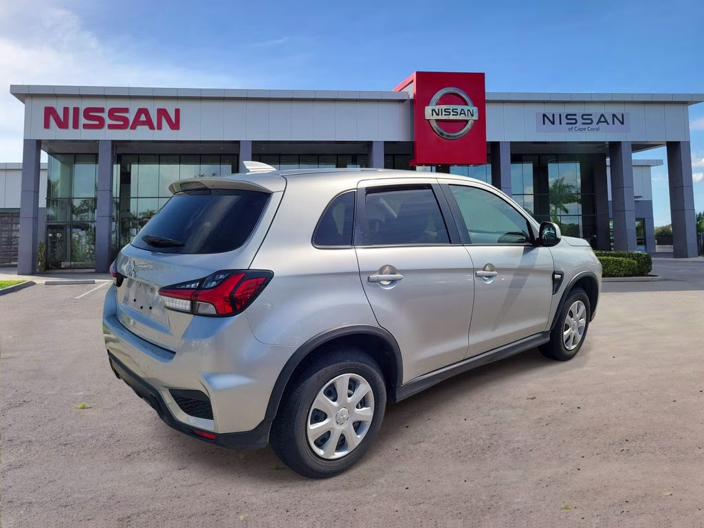 2022 Alloy Silver Metallic Mitsubishi Outlander Sport 2.0 S FWD SUV