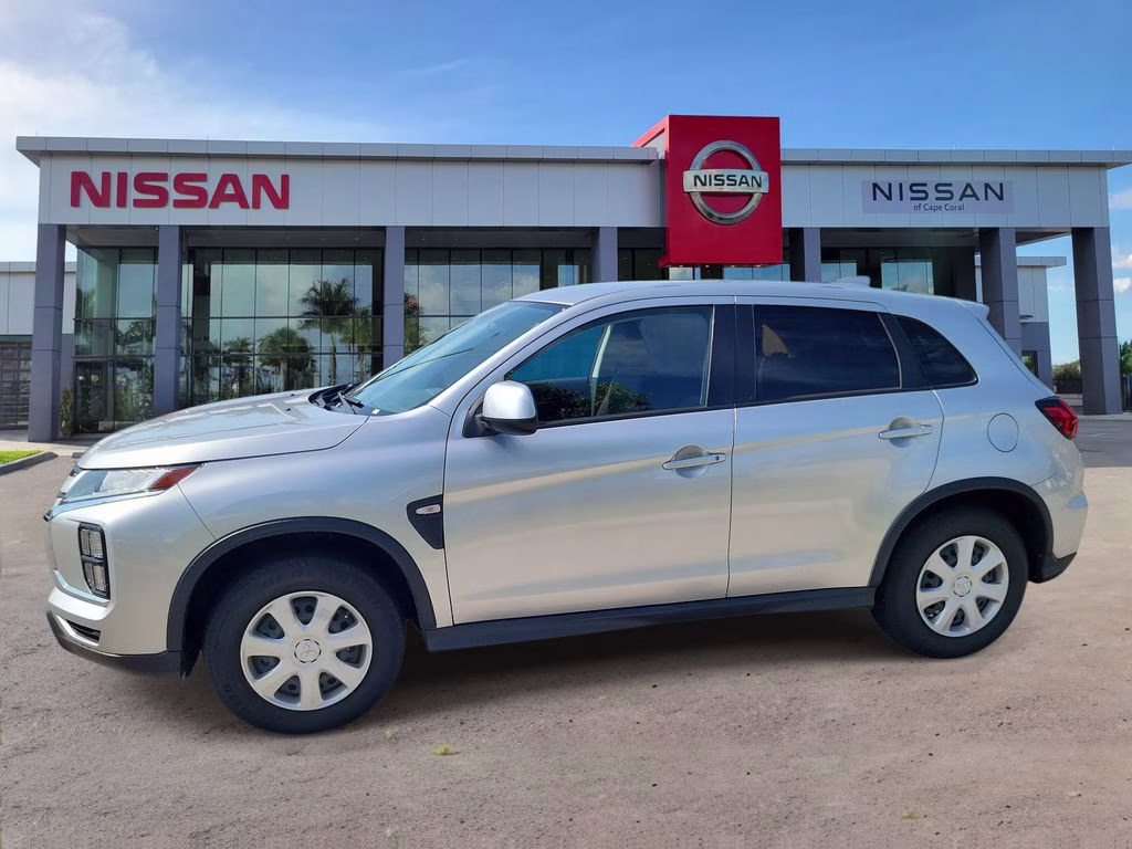2022 Alloy Silver Metallic Mitsubishi Outlander Sport 2.0 S FWD SUV