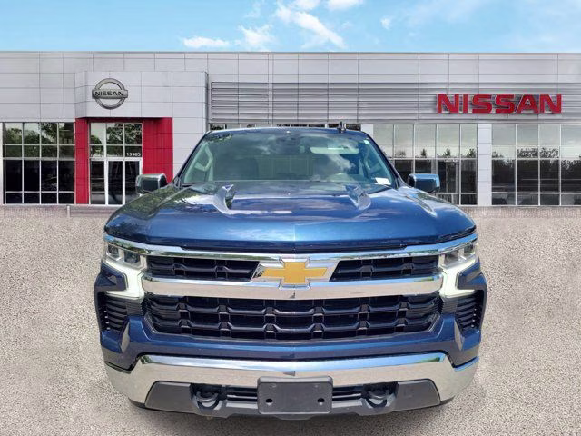 2022 Northsky Blue Metallic Chevrolet Silverado 1500 LT 4X4 Truck