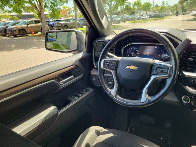 2022 Northsky Blue Metallic Chevrolet Silverado 1500 LT 4X4 Truck