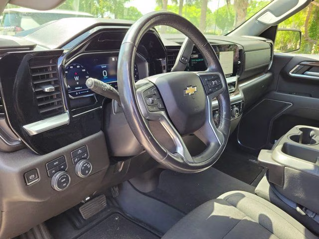 2022 Northsky Blue Metallic Chevrolet Silverado 1500 LT 4X4 Truck