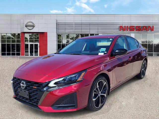 2023 Scarlet Ember Tintcoat Nissan Altima 2.5 SR FWD Sedan