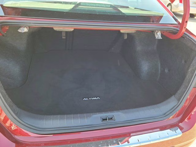 2023 Scarlet Ember Tintcoat Nissan Altima 2.5 SR FWD Sedan