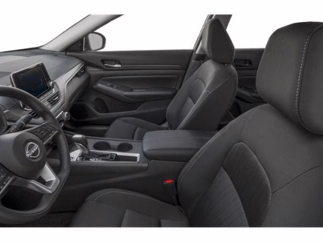 2025 Pearl White Tricoat Nissan Altima 2.5 SV FWD Sedan