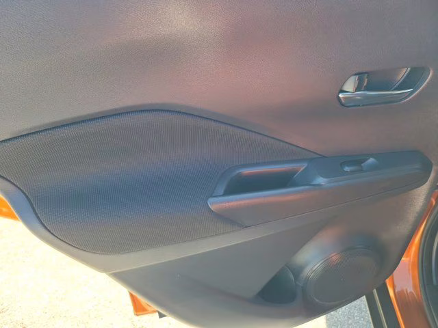 2024 Monarch Orange Metallic/Super Black Nissan Kicks SV FWD SUV