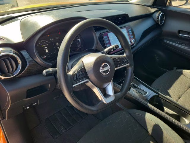 2024 Monarch Orange Metallic/Super Black Nissan Kicks SV FWD SUV