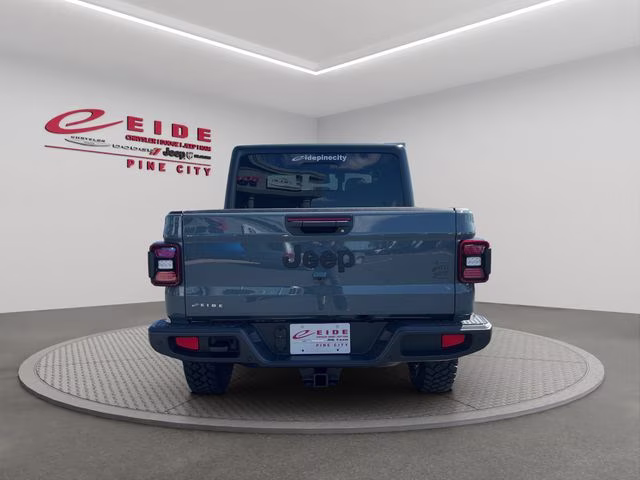 2026 Anvil Clearcoat Jeep Gladiator Willys 4X4 Truck
