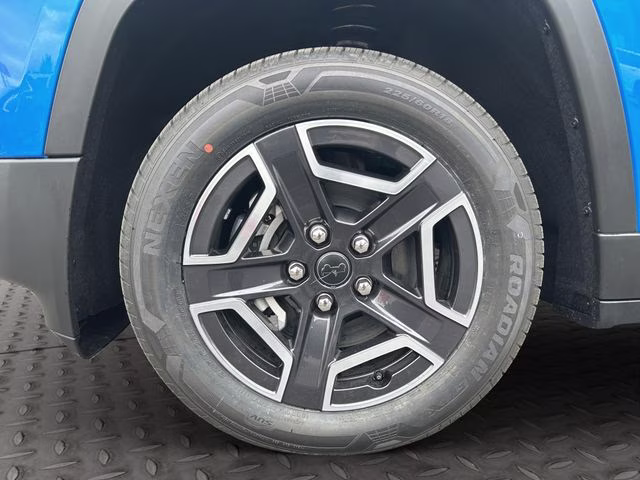 2026 Hydro Blue Pearlcoat Jeep Cherokee Limited 4X4 SUV
