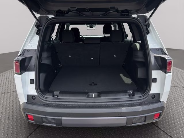 2026 Bright White Clearcoat Jeep Cherokee Laredo 4X4 SUV
