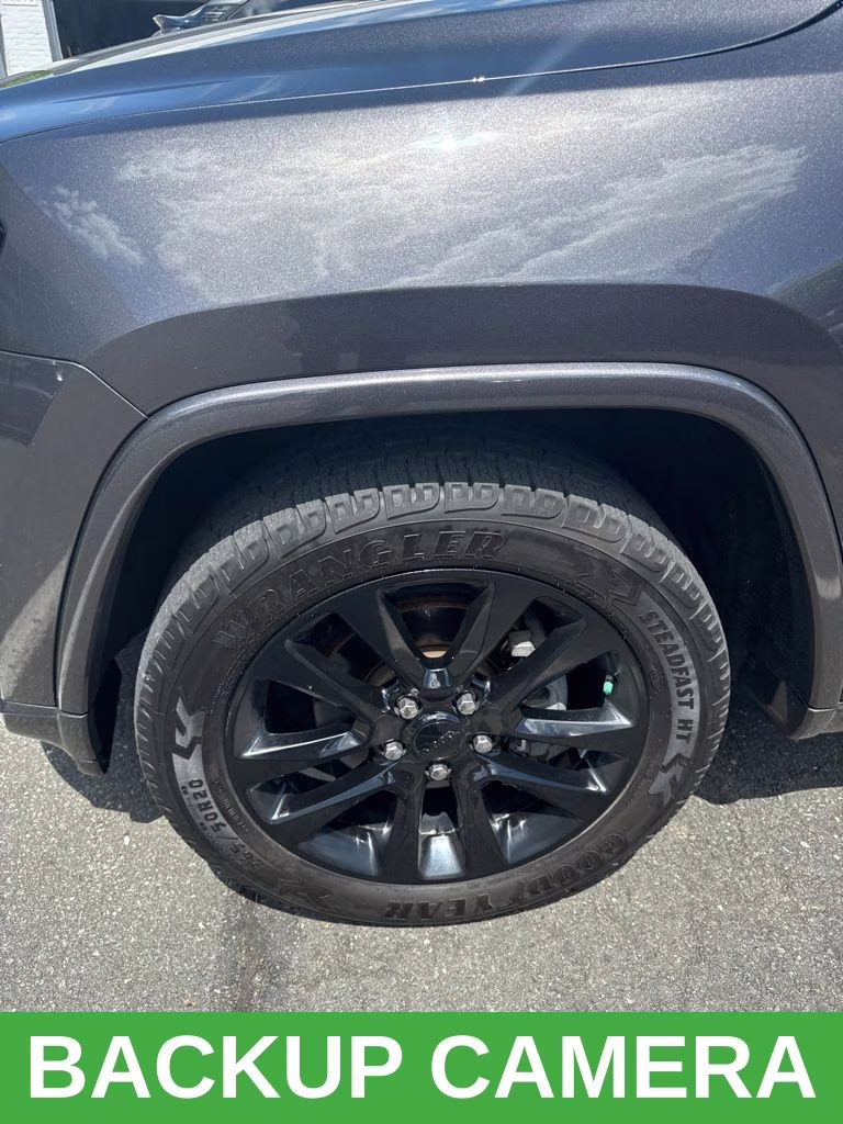 2019 Granite Crystal Metallic Clearcoat Jeep Grand Cherokee Altitude 4X4 SUV