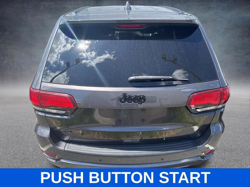 2019 Granite Crystal Metallic Clearcoat Jeep Grand Cherokee Altitude 4X4 SUV