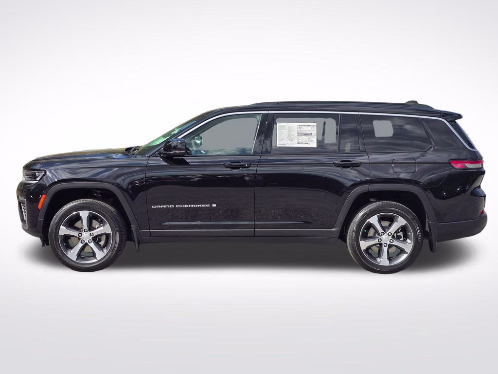 2026 Diamond Black Crystal Pearlcoat Jeep Grand Cherokee L Limited 4X4 SUV