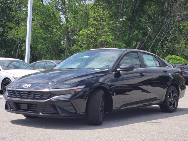2026 Abyss Black Hyundai Elantra SEL Sport FWD Sedan