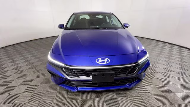 2025 Intense Blue Hyundai Elantra SEL Convenience FWD Sedan