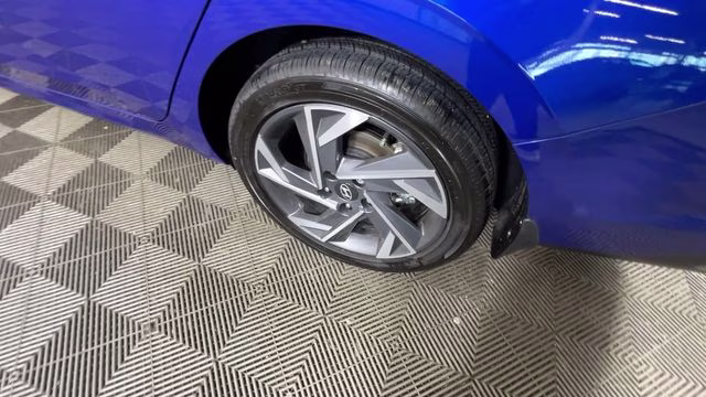 2025 Intense Blue Hyundai Elantra SEL Convenience FWD Sedan