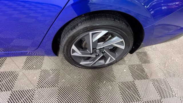 2025 Intense Blue Hyundai Elantra SEL Convenience FWD Sedan