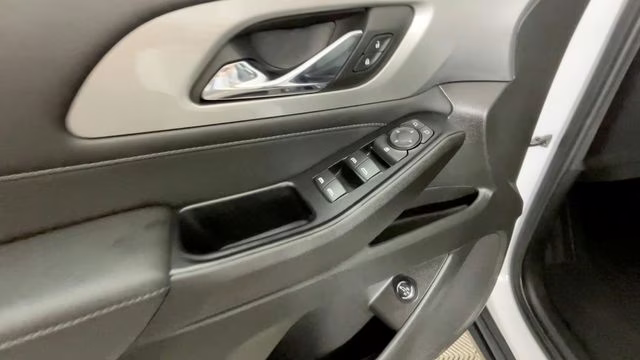 2023 Summit White Chevrolet Traverse LT FWD SUV