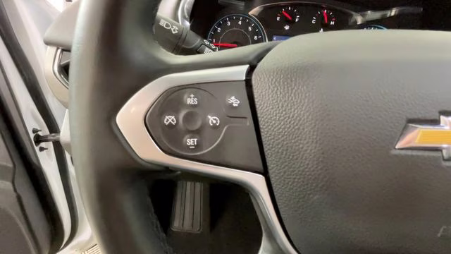 2023 Summit White Chevrolet Traverse LT FWD SUV