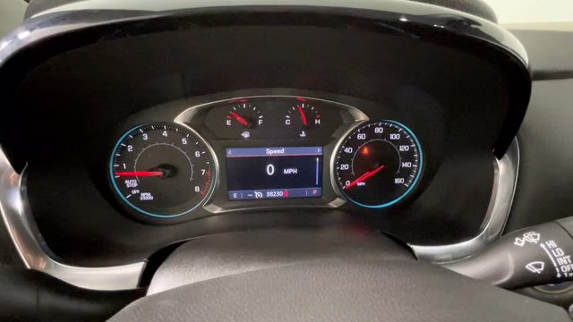 2023 Summit White Chevrolet Traverse LT FWD SUV