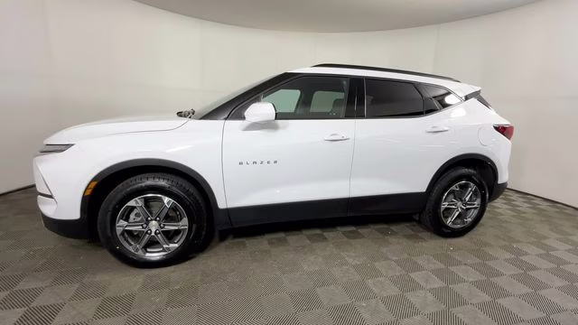 2023 Summit White Chevrolet Blazer LT FWD SUV