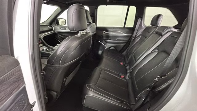 2024 Bright White Clearcoat Jeep Grand Cherokee 4xe 4X4 SUV