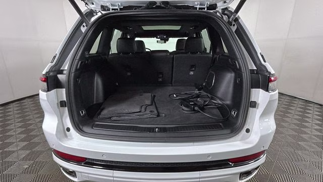 2024 Bright White Clearcoat Jeep Grand Cherokee 4xe 4X4 SUV