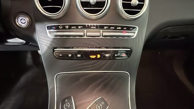 2022 MANUFAKTUR Cardinal Red Metallic Mercedes-Benz GLC GLC 300 Coupe AWD SUV