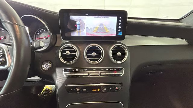 2022 MANUFAKTUR Cardinal Red Metallic Mercedes-Benz GLC GLC 300 Coupe AWD SUV