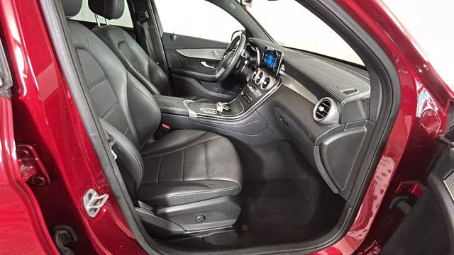 2022 MANUFAKTUR Cardinal Red Metallic Mercedes-Benz GLC GLC 300 Coupe AWD SUV