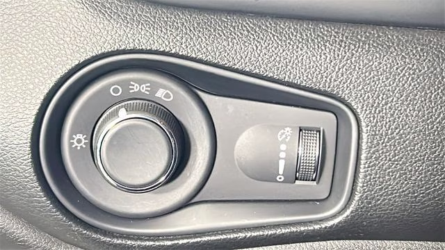2021 Glacier Metallic Clearcoat Jeep Renegade Sport 4X4 SUV