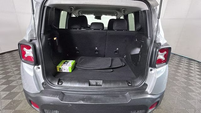 2021 Glacier Metallic Clearcoat Jeep Renegade Sport 4X4 SUV