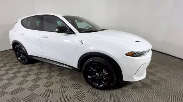 2024 Q Ball Dodge Hornet R/T AWD SUV