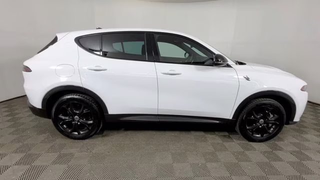 2024 Q Ball Dodge Hornet R/T AWD SUV
